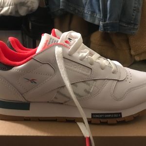Women's Reebok Alter the Icons Sneakers